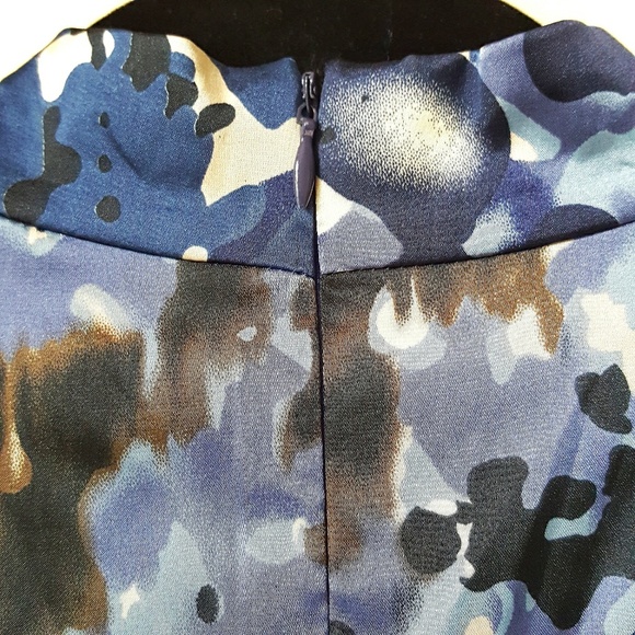 EUC DStudio Sleeveless Top - Picture 4 of 7